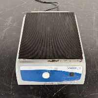 VWR Standard Analog Shaker image 3